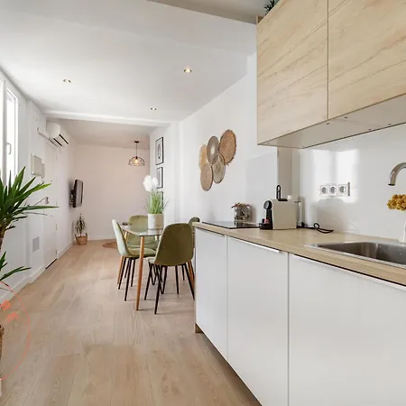 Cosy Apartment In Malaga Centro - Tcm Exterior foto